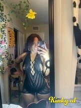 mirabella-virtual-sex-via-kinky-680259d2b04b8d00132d6f03