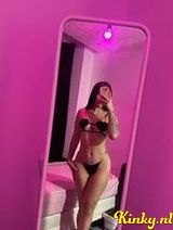 Mariana - Latina party girl