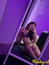 Mariana - Latina party girl