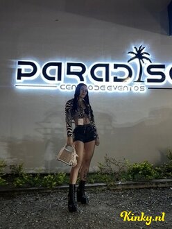 stefany-prive-ontvangst-via-kinky-6858f3394783f70013b1104d