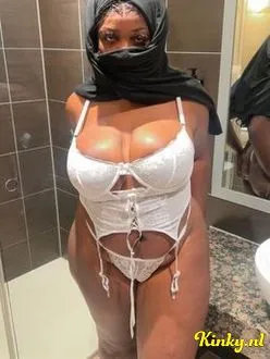 stella-escort-via-kinky-6938a1c4d3137d0013bbfd13