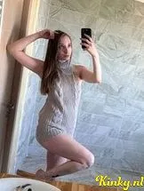 trixie-virtual-sex-via-kinky-68e79a17f6c6eb0013e5ff3c