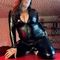 meesteres-emma-laqueen-virtual-sex-via-kinky-68dbd6f37e9b92001310b1ac
