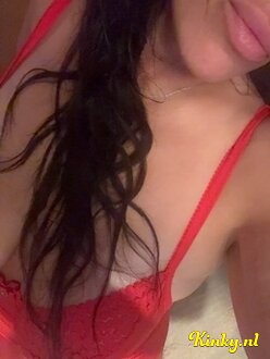 sabrina-virtual-sex-via-kinky-68827d6b3cd0cf00131d1110