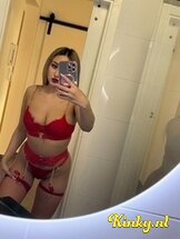 antonia-escort-via-kinky-67fcdf9031f4b00013b9c0eb