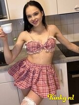 sofia-virtual-sex-via-kinky-67fe60976f455c0013cfab7f