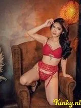 Janelle - Trio , massage , kamasutra