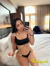 Janelle - Trio , massage , kamasutra