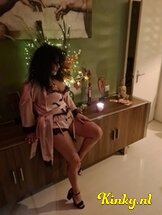 yasmine-prive-ontvangst-via-kinky-6806966fb04b8d00132d70e7