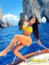 Melissa - Wet mouth, hot pussy 