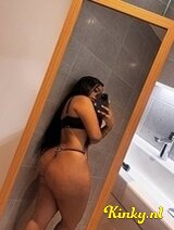 Laura - Hot girls ebony , open mind 