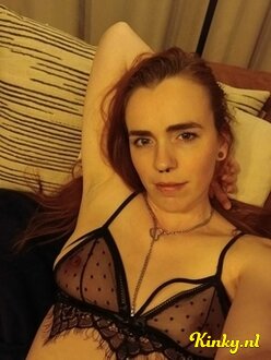 ginger-virtual-sex-via-kinky-6812930cb04b8d00132d8256
