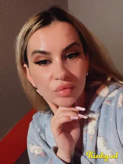 kathy-erotische-massage-via-kinky-682ca6cb9e10cc0013443a60