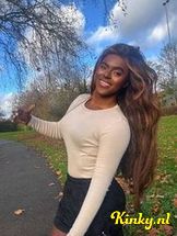 ágatha-prive-ontvangst-via-kinky-695aed0814b4e4001375baa3