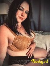 shani-virtual-sex-via-kinky-698f351a7920e500127604b1