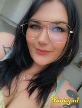 shani-virtual-sex-via-kinky-69393d3685b4260013a8737d