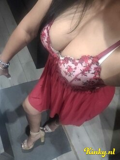 morena-escort-via-kinky-688e1f2a31f4b00013baa459