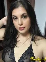 nikkie-virtual-sex-via-kinky-6923012bf044d900134e665a