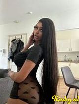 Novva - NL geile exotische ebony & groene ogen