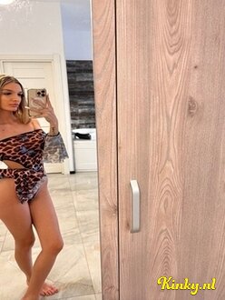 anne-escort-via-kinky-6825f996375bfd001318aa93