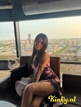Vaiolet - beautiful, very active trans