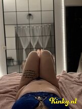 jennifer-bdsm-via-kinky-6895c9247266d20013b9370d