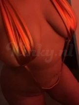 tara-erotische-massage-via-kinky-682b40266f455c0013cff435