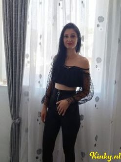 selena-escort-via-kinky-69246335f65b7000139343ef