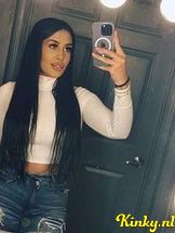 andreea-escort-via-kinky-68ca3ff94884f30013e89145