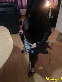 vanessa-escort-via-kinky-68f0130d4884f30013e8bf90