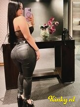 samira-prive-ontvangst-via-kinky-68304879375bfd001318b8ee