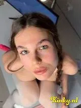 Chloe - Ik hou van dubbele penetratie/anaal/spuiten x