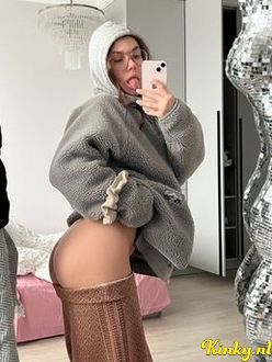 kristina-virtual-sex-via-kinky-68cbc6d02f74810013c82c66