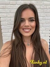 lía-prive-ontvangst-via-kinky-6862cb6d4783f70013b120b8