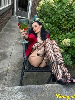izabel-escort-via-kinky-68daddfd034a850013eaa1da