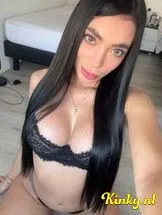 amirah-prive-ontvangst-via-kinky-696fc8e45ed0c0001212a086