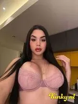 nahomy-escort-via-kinky-69464250194ec600140fcb83