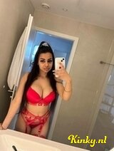 Roxy - New in town. Hot tight pussy