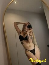 viksa-virtual-sex-via-kinky-689cc8a6237f7f0013f3093d