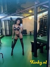 nadirah-bdsm-via-kinky-683de6d031f4b00013ba265f