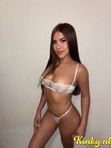 sara-prive-ontvangst-via-kinky-68ae43a11ea34700135d4c35