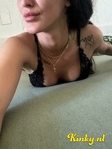 elora-virtual-sex-via-kinky-6859c084b04b8d00132dfa65