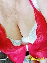 moniek-virtual-sex-via-kinky-685c3b809e10cc001344876e