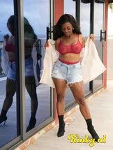 abigail-virtual-sex-via-kinky-686c09363cd0cf00131ceb6c