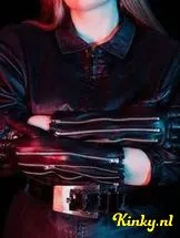 meesteres-darcy-bdsm-via-kinky-69727959ac6ef70013cba8b2