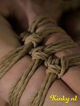 meesteres-darcy-bdsm-via-kinky-6947d3f217a15b001334848f