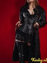 meesteres-darcy-bdsm-via-kinky-68fa7735f65b70001392fc47
