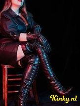 meesteres-darcy-bdsm-via-kinky-697277d81b1ae90013d08803