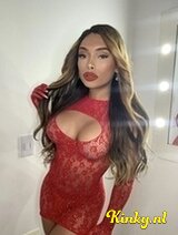 Jazmin - Brunette of fire your hottest fantasy come true