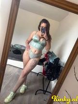 tina-virtual-sex-via-kinky-684bfad431f4b00013ba3ad0